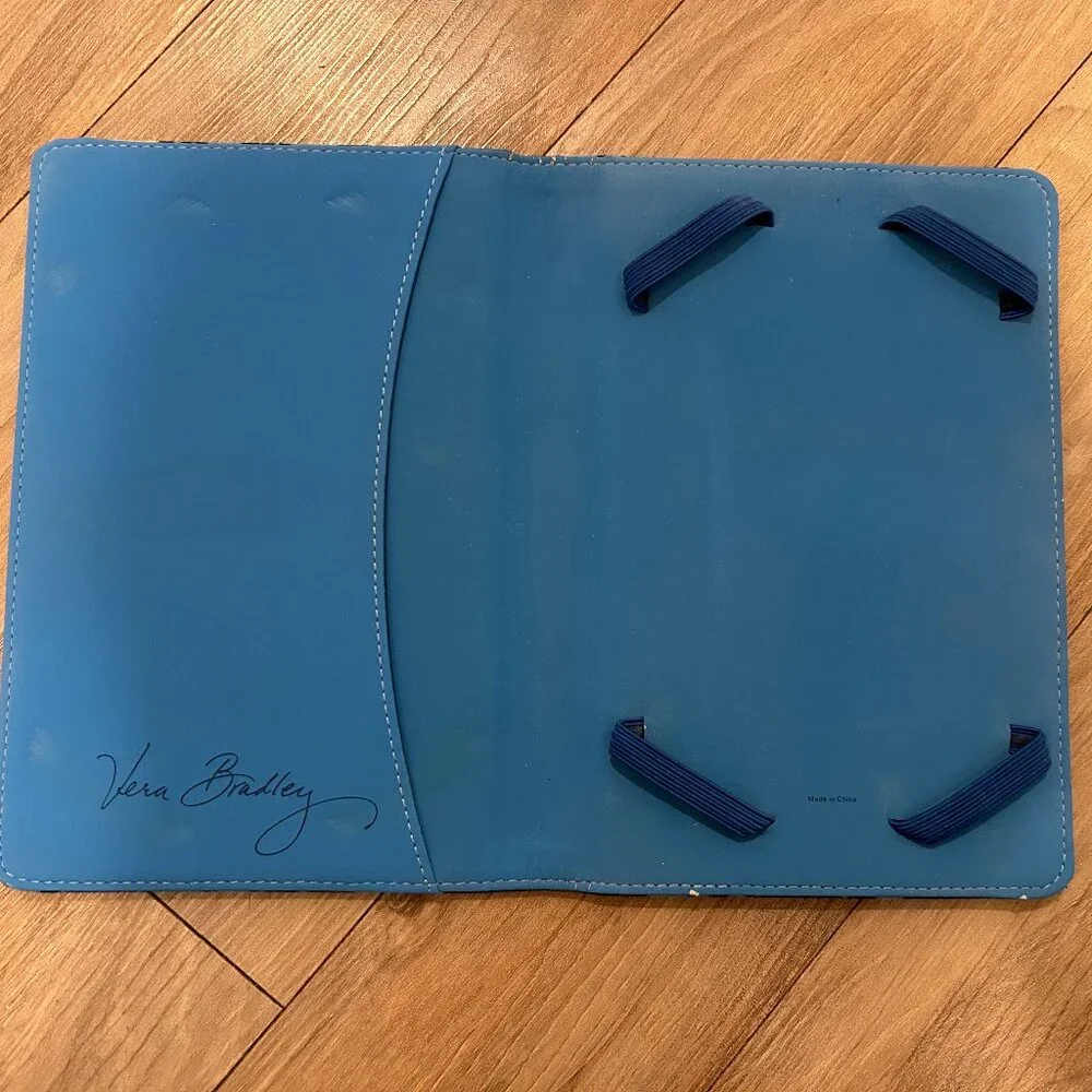 VERA BRADLEY Indigo Pop iPad/media case (5.5